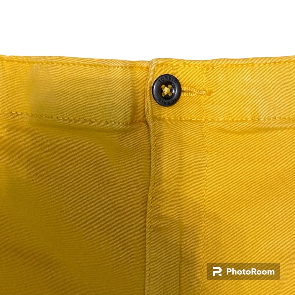 NWT Torrid Comfort Flex High Rise 3.5" Twill Chino Mustard Yellow Shorts Sz 28 - Picture 7 of 8